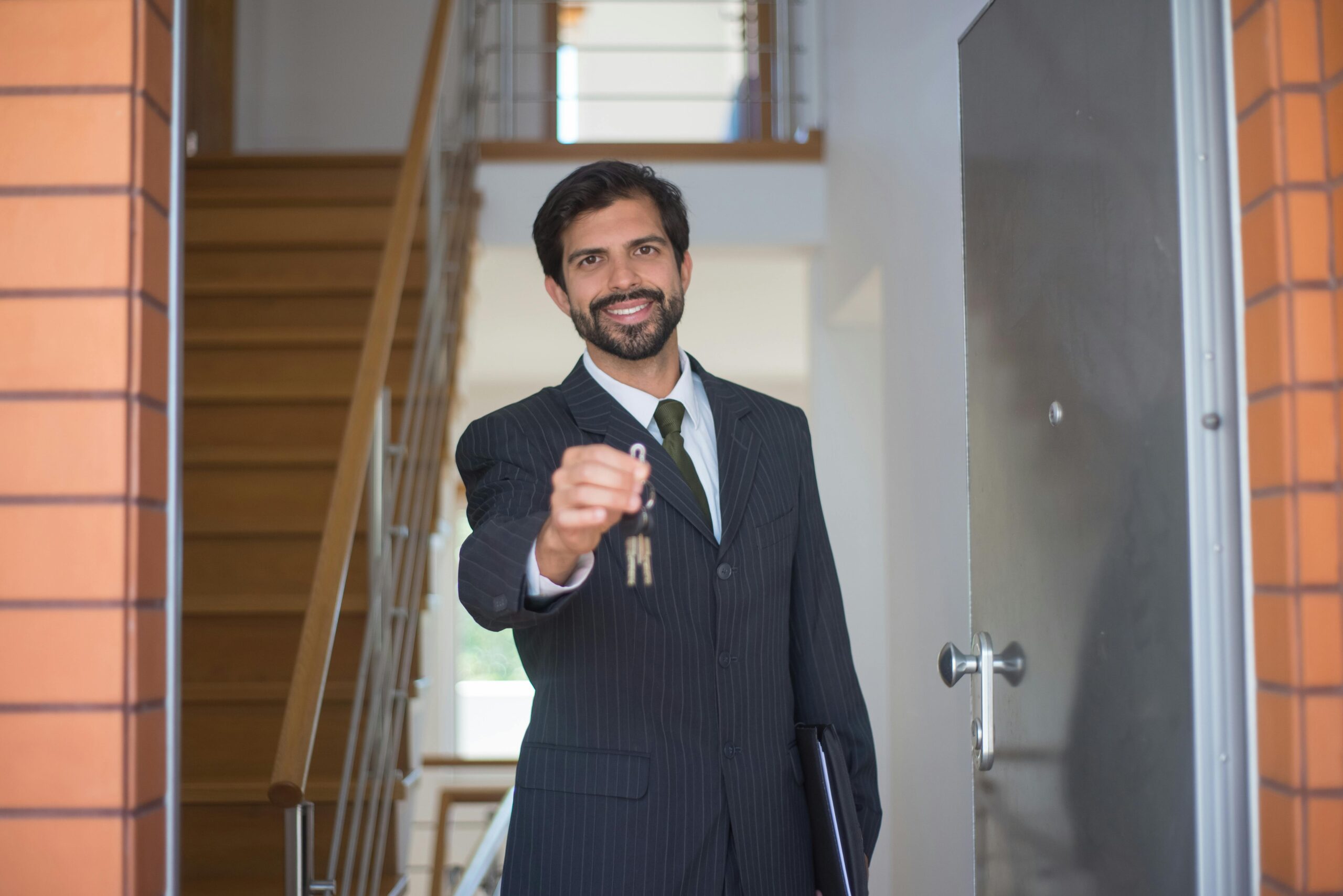 Building Broker vs Going Direct to a Builder: Honest Cost Comparison